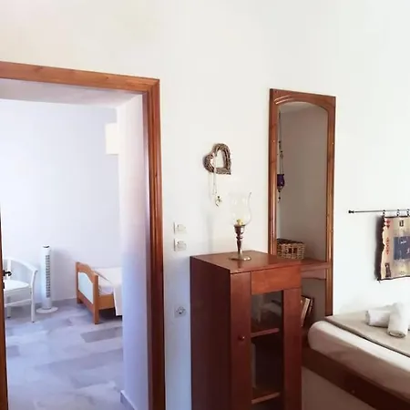 فيلة Manos And Lenas House